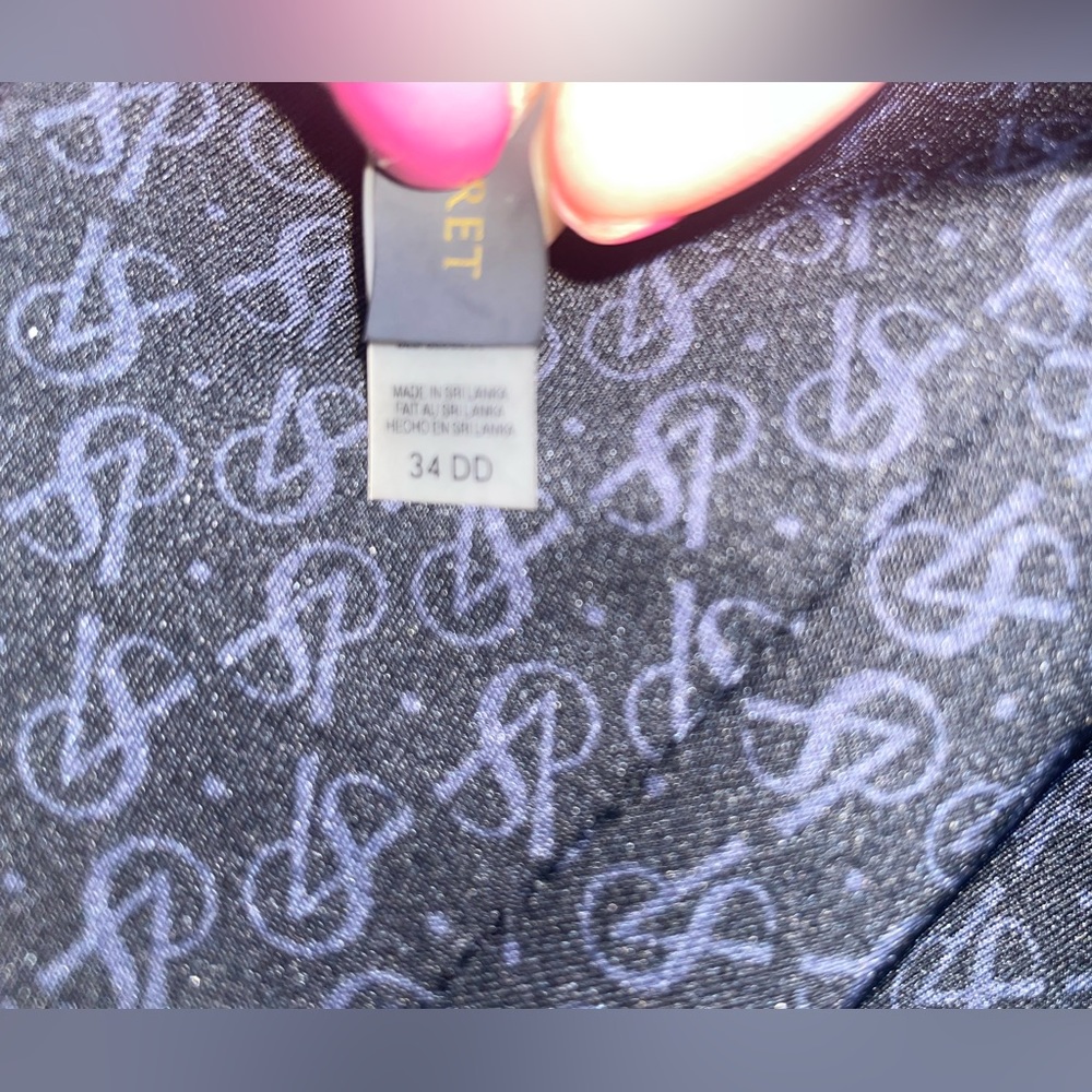 Victoria Secret Swimwear - Picture 4 of 5